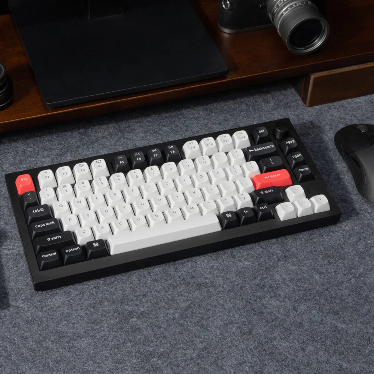 Keychron Q1H-M1 QMK Wireless Custom Keyboard - Black - Image 2